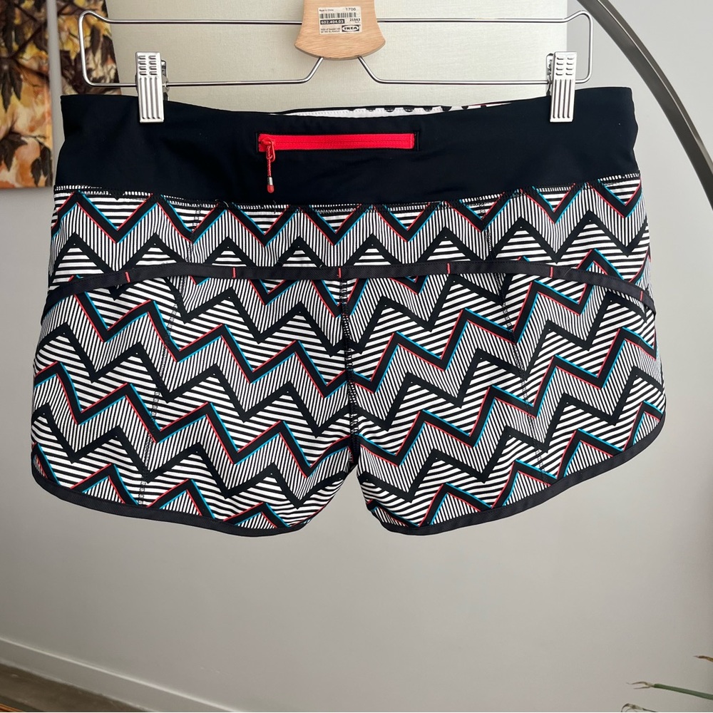 Lululemon Seawheeze Special Edition Speed Short - Picture 3 of 4